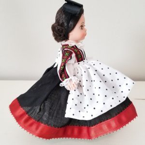 Madame Alexander Vintage International Sardinia # 509 New w/ Stand & Box