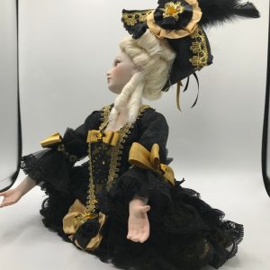 原創黑色女士瓷娃娃